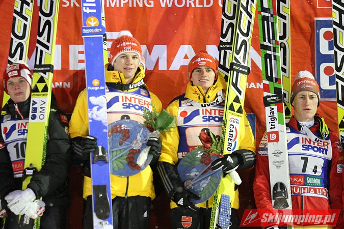111 Podium konkursu